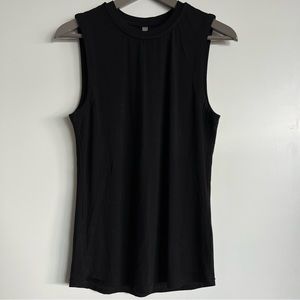 NWOT Emma Knudsen Slim Fit Tank - Black - Size Small